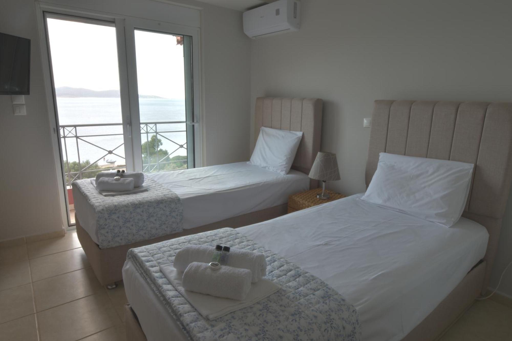 Blue Bay View - Beach House Vathirrevma Exteriér fotografie